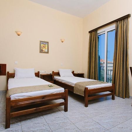 Hotel Loula Rooms&Apartments Kamena Vourla Buitenkant foto