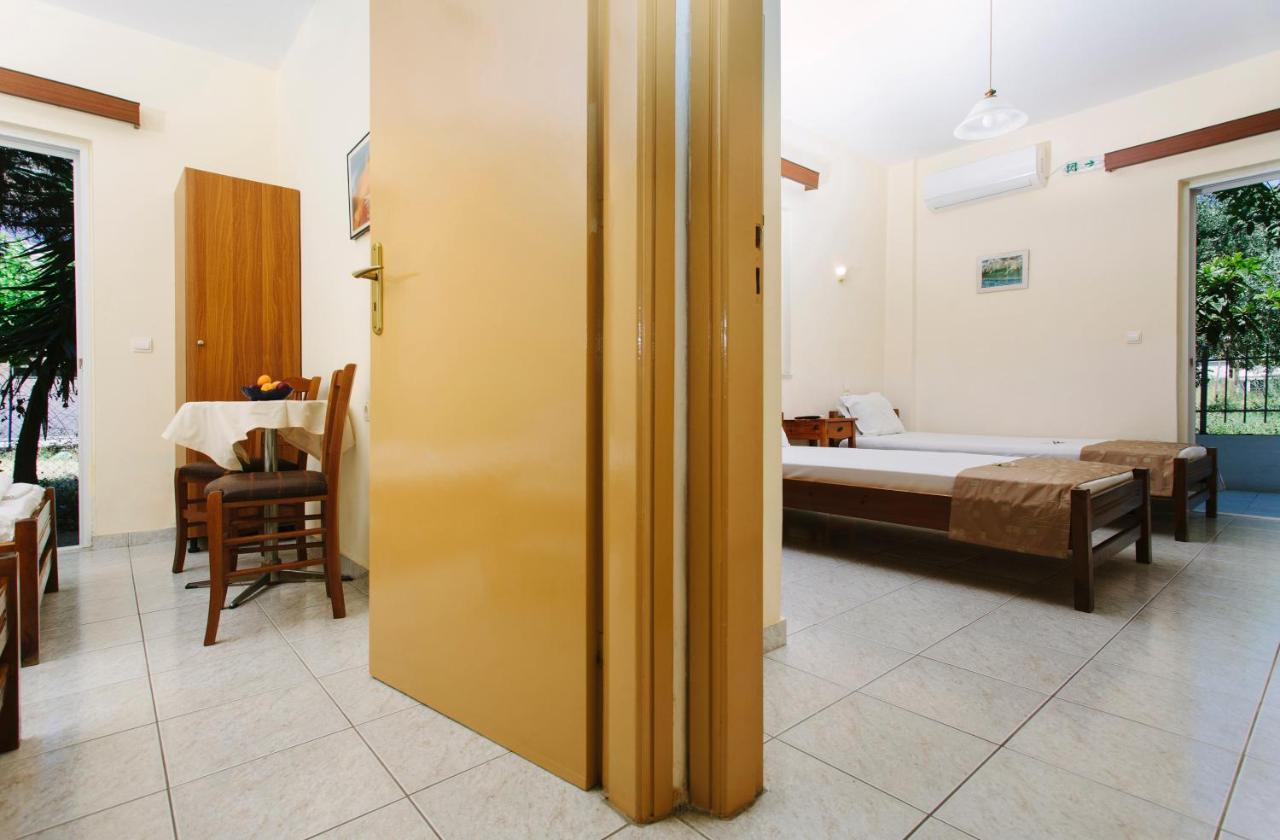 Hotel Loula Rooms&Apartments Kamena Vourla Buitenkant foto