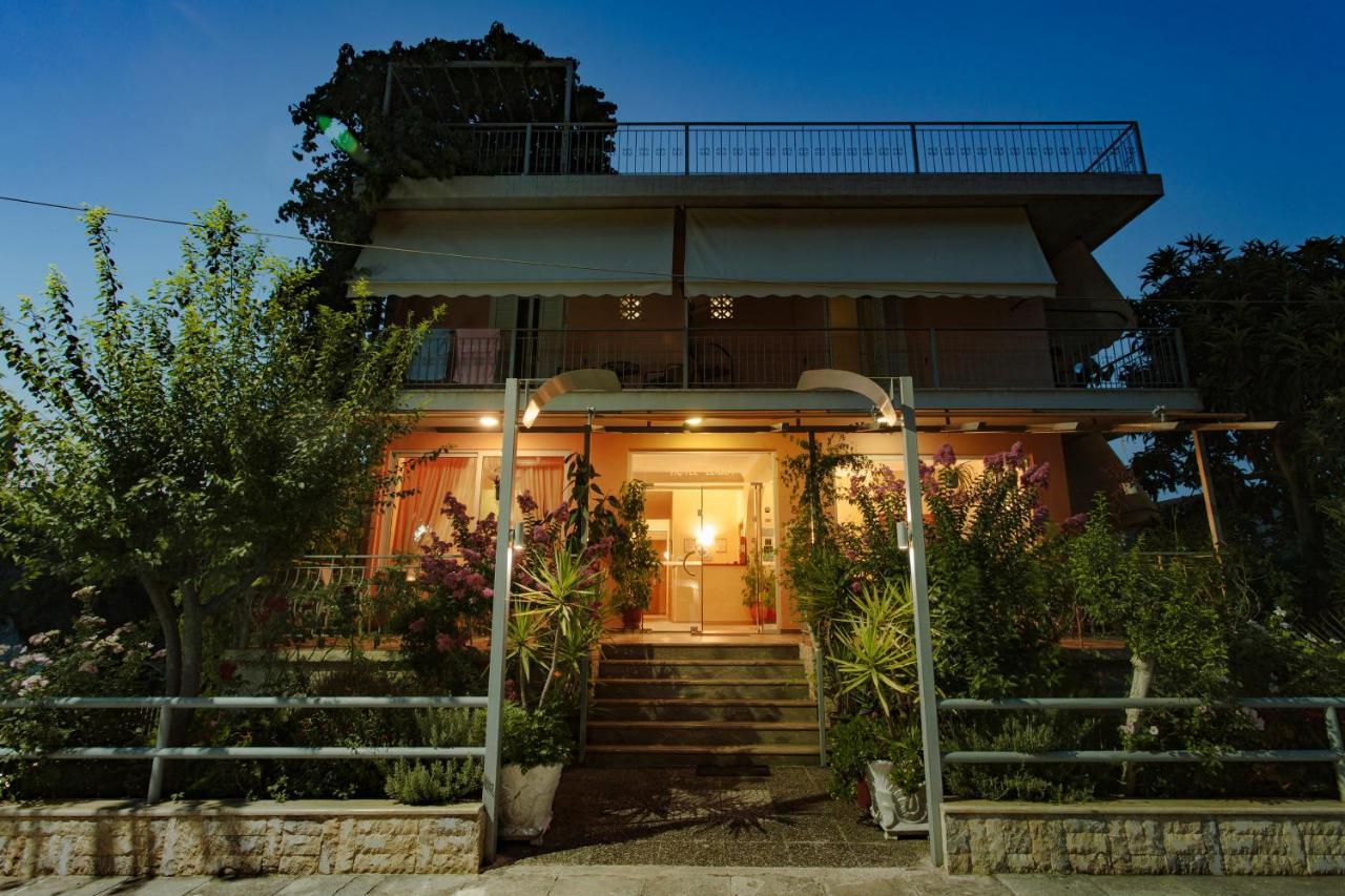 Hotel Loula Rooms&Apartments Kamena Vourla Buitenkant foto