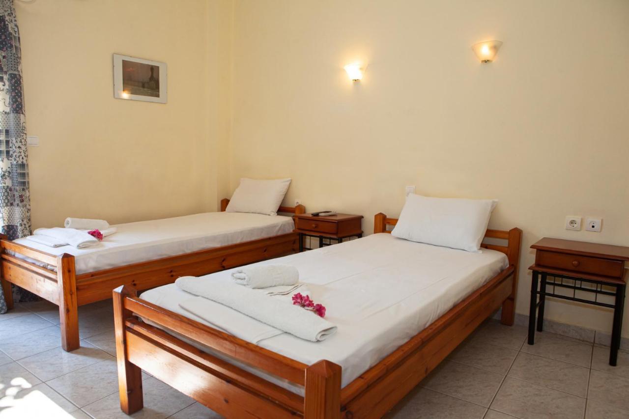 Hotel Loula Rooms&Apartments Kamena Vourla Buitenkant foto