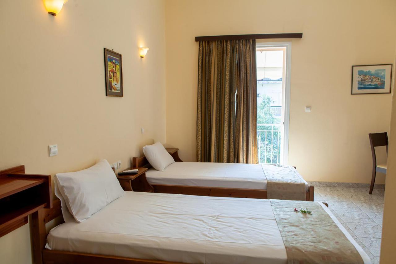 Hotel Loula Rooms&Apartments Kamena Vourla Buitenkant foto
