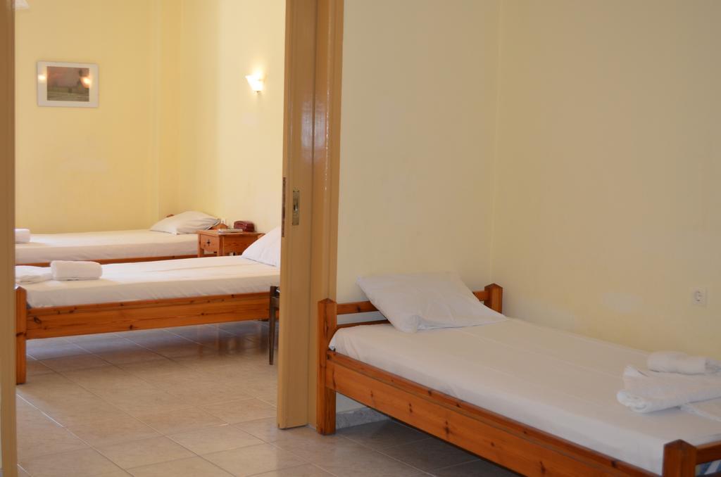 Hotel Loula Rooms&Apartments Kamena Vourla Kamer foto