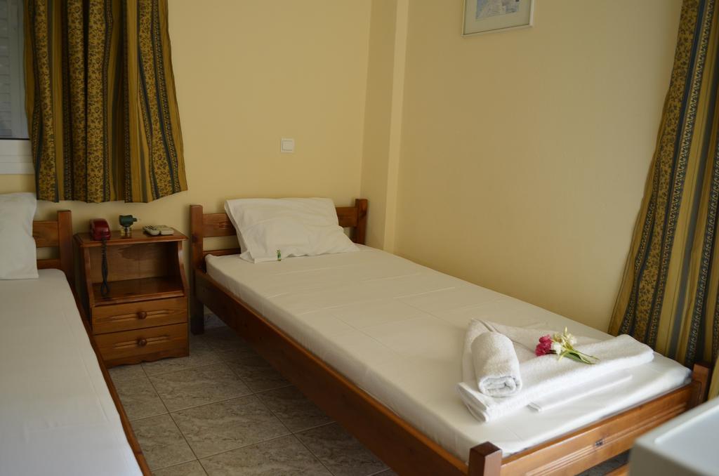 Hotel Loula Rooms&Apartments Kamena Vourla Buitenkant foto